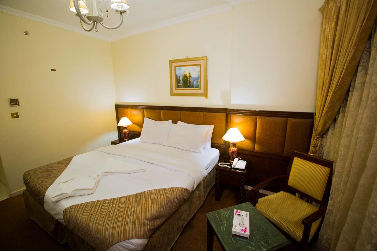 Anwar Al Zahraa Hotel 메디나 외부 사진